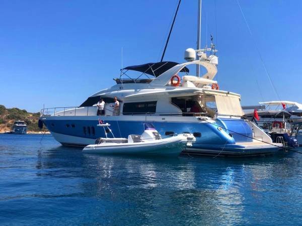 Cielo luxury yacht charter