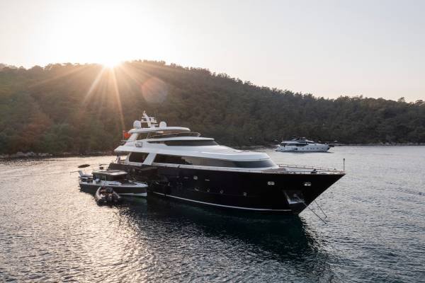 Luxury Yacht - Görsel 3